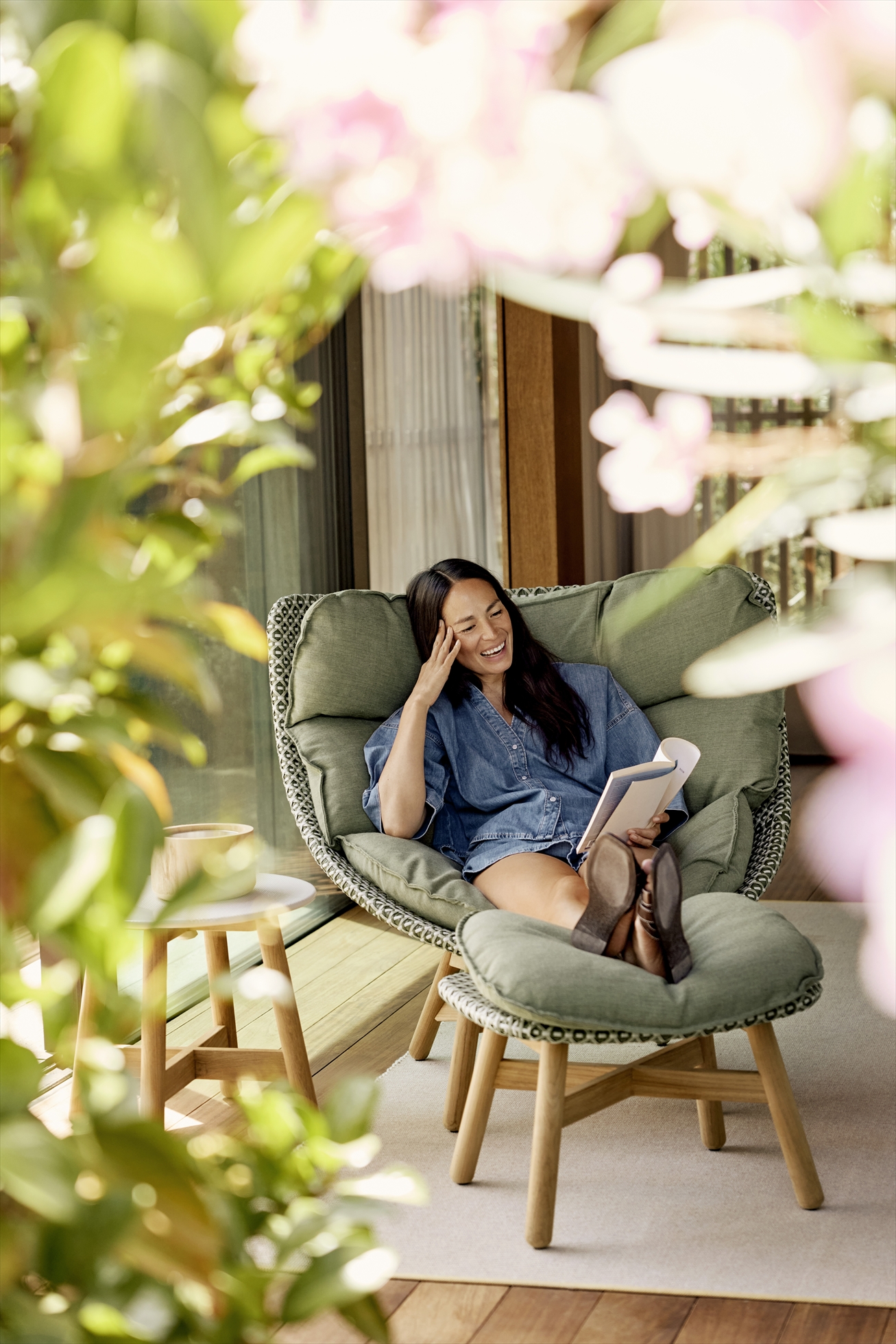 mood_lounging_dedon_mbrace ｜ ニチエス NICHIESU | ガーデン